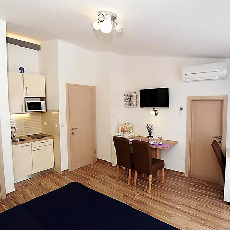 Apartment Center